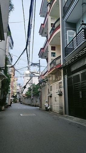 BÁN NHÀ HẺM XE HƠI NGAY CHỢ CÂY QUÉO PHÚ NHUẬN 