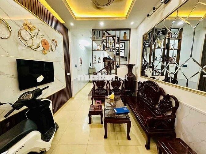 NHÀ ĐẸP NGUYỄN KHANG-31M2-4 TẦNG-8,450 TỶ-NGÕ NÔNG-VÀI BƯỚC CHÂN RA  H