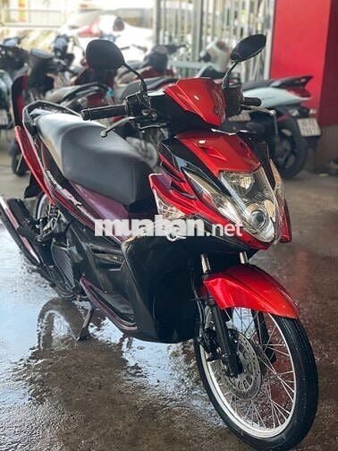 Xe máy Yamaha Nouvo 5 fi màu Đỏ, Đen, Tím