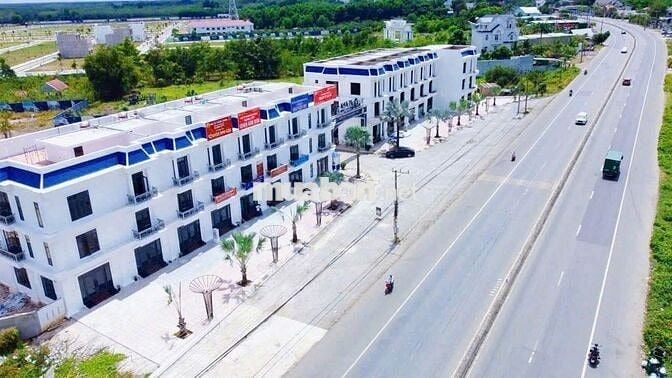 Bán gấp lô đất gần DT 742 ngay khu công nghiệp VSIP 2000ha Bình Dương