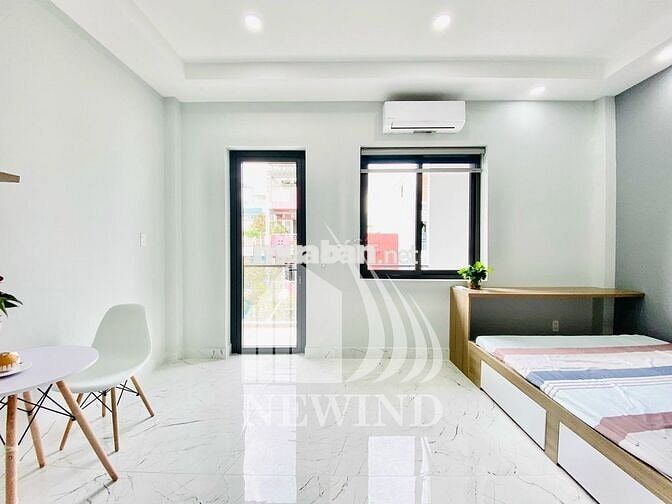 Căn Hộ Ban Công Đầy Đủ Nội Thất Nội Khu Khu Dân Cư Tân Quy Đông Quận 7