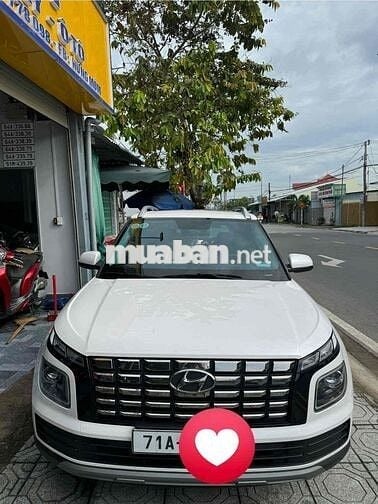 Hyundai veneu 2025