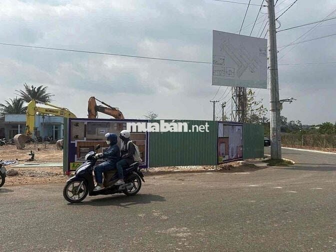 Đất Mặt Tiền Đường nhựa lớn đối diện Chung Cư Mới Khởi Công