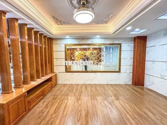 🏡 Nhà 5 Tầng Lê Văn Quới, Hxh 8M Thông, Gần Chợ, Ở Ngay, 8.7 Tỷ
