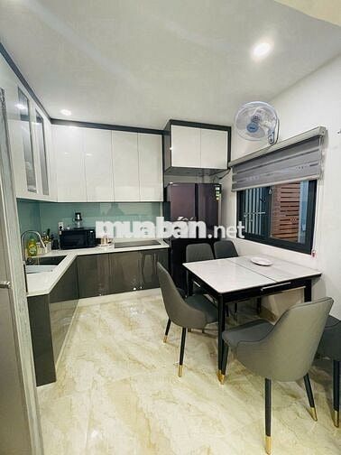 Đầu Tư Sinh Lời – Mặt Tiền 5x25m, 3 Tầng/1Tỷ1 Nguyễn Văn Đức, Thuận An