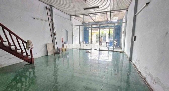 Cho thuê mặt bằng, Kho xưởng 200m tại Bà Điểm
