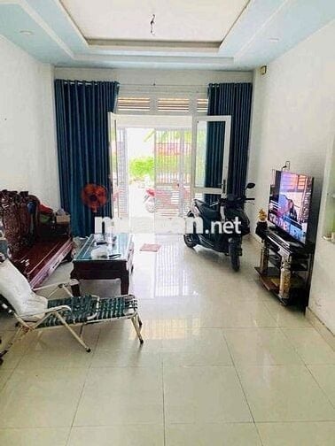 NHÀ NGAY CHỢ MINH PHÁT 3PN ĐƯỜNG XE HƠI