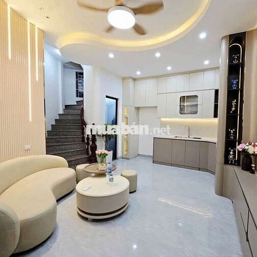 Nhà đẹp Đông Ngạc - 5 tầng, sát phố - Ô tô đỗ cổng.
