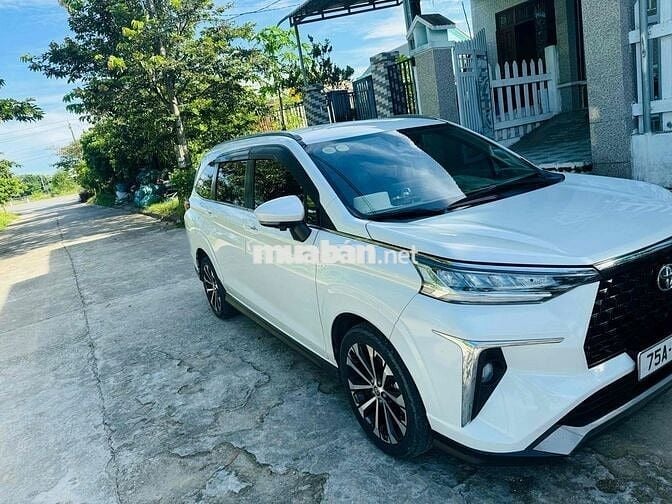 Toyota Veloz Cross 2022 CVT Top