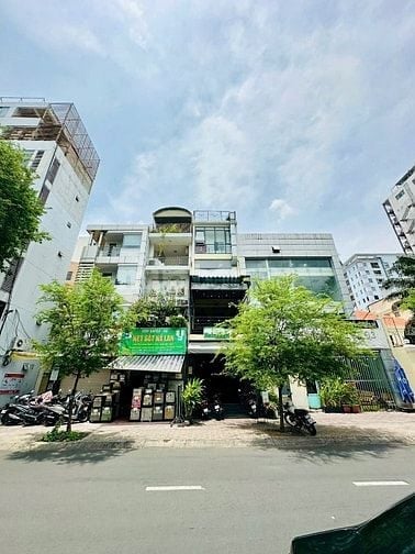 Bán nhà 4x25m MT Lê Minh Xuân, P.8, Tân Bình (đối diện chợ Tân Bình)