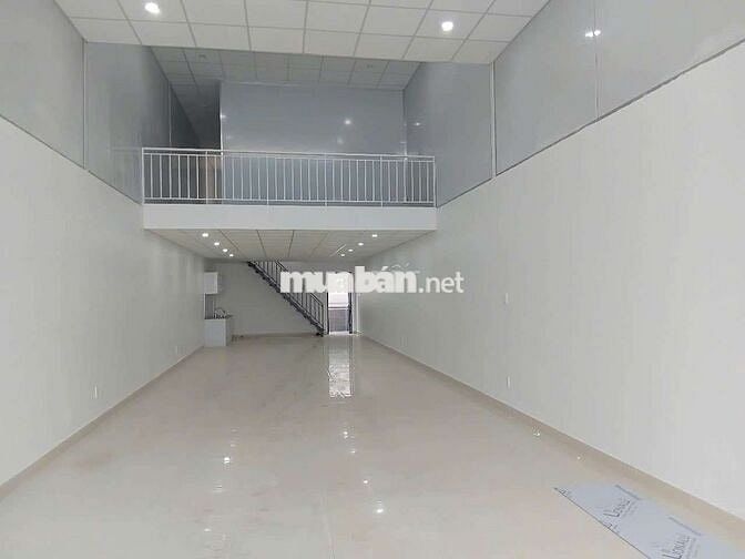 Cho thuê nhà tx25 như hình chụp dt 100m giá 10tr có bớt