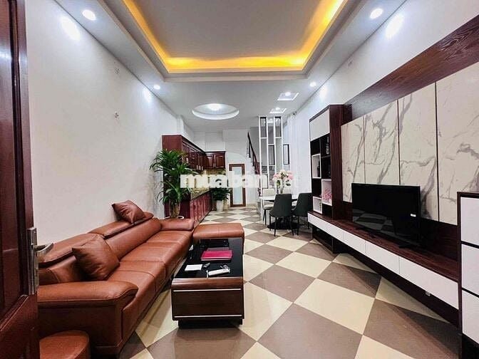 Bán Nhà Ba Đình Mặt Ngõ Thông - 33m2 Hơn 7 Tỷ. 40m Ra Ô Tô Tránh