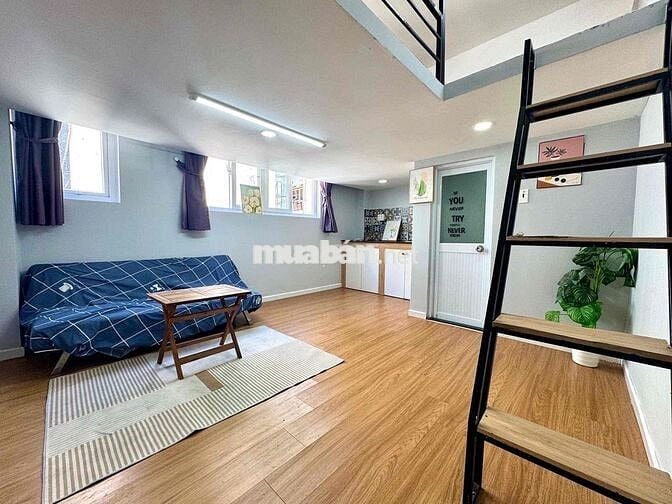 TRỐNG PHÒNG GÁC CÓ CỬA SỔ TRỜI THOÁNG GẦN CẦU ÔNG LÃNH