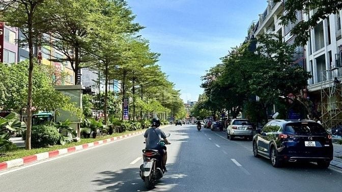 Bán nhà 5 tầng ngõ 245 Lạc Long Quân, ôtô đỗ cửa