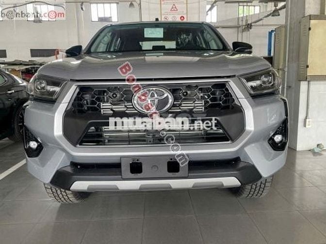 Toyota Hilux 2.4L 4x2 AT 2025