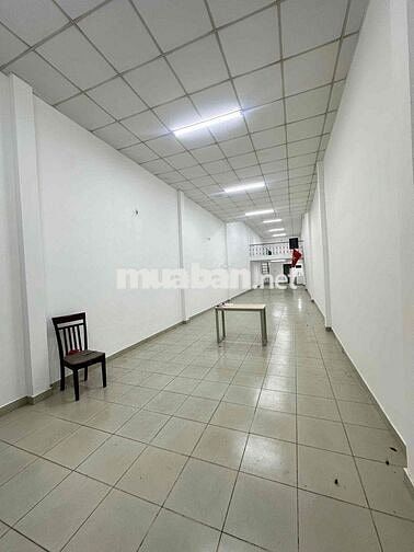 Cho thuê mb trệt lửng suốt 120m2 mặt tiền Phạm Văn Bạch Tân Bình
