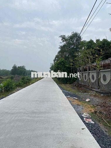 đất mt kênh t10 gần ng văn bứa. 20*50 giá 13,99tỷ