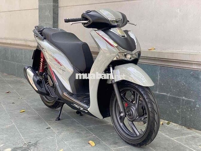 Mình nua ô tô nên có dư em SH 160i