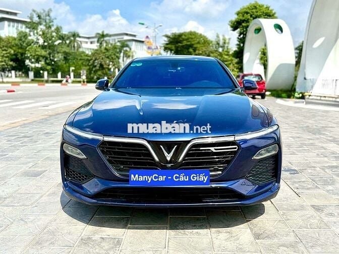 Vinfast Lux A sx 2021 chạy 6 vạn km
