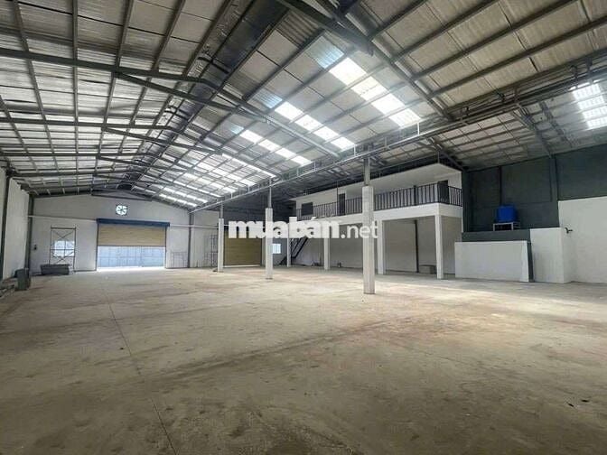 Kho 850m2 gần ngã 5 Vĩnh Lộc.trần cao 8m
