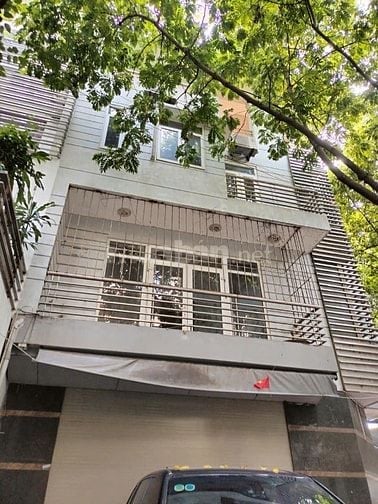 Cho thuê BT lô góc Xa La 110 x 4 tầng hàng ăn, cà phê, Spa, Trung tâm