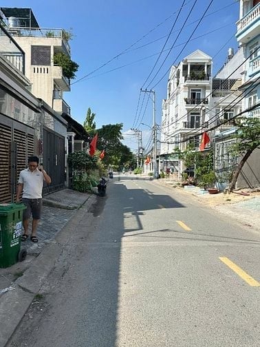 BÁN NHÀ PHƯỜNG AN PHÚ ĐÔNG QUẬN 12 VỚI GIÁ 5.45 TỶ
