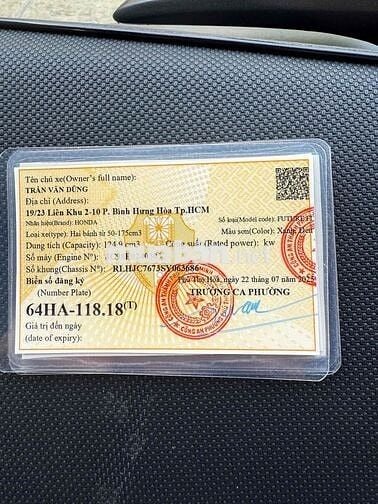 Fu 2025 mới dắt từ hãng về nhà chật bán bớt