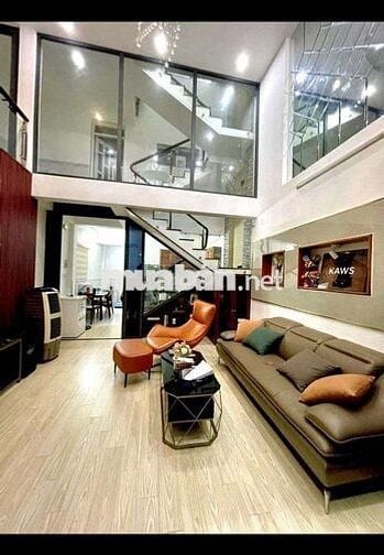 Bán nhà mặt tiền 3 tầng, diện tích lớn 150m2 Trung Mỹ Tây, Quận 12. 9T