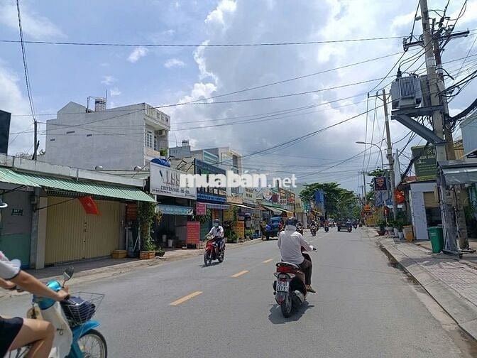 Bán Kho xưởng MT Nguyễn Thị kiểu 400m2, 8x50m,Siêu đẹp giá chỉ 28,5 tỷ