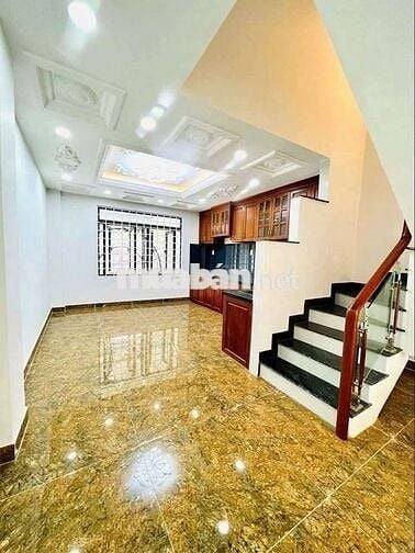 Nhà Hẻm, 60 m2, 2 tầng  gần Lê Trọng  Tấn giáp Tân Bình, Tân Phú