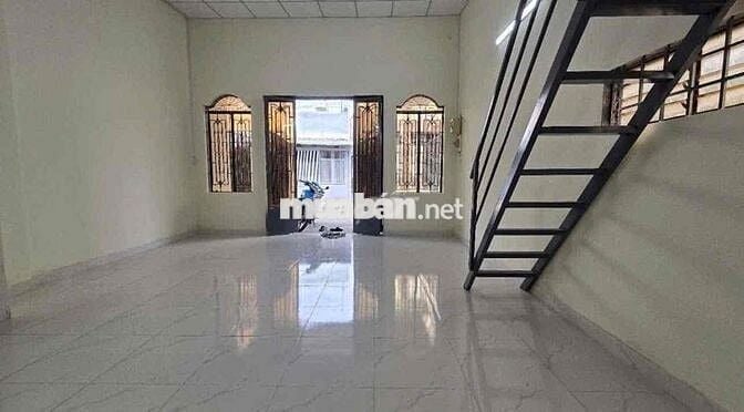 GIÁ RẺ - Cho Thuê Nhà Nguyên Căn Rộng Rãi Đường Xe Tải