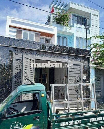 Nhà đẹp 2 tầng xây mới 100%,đường xe tải 6m thông,nhà sạch đẹp ở ngay