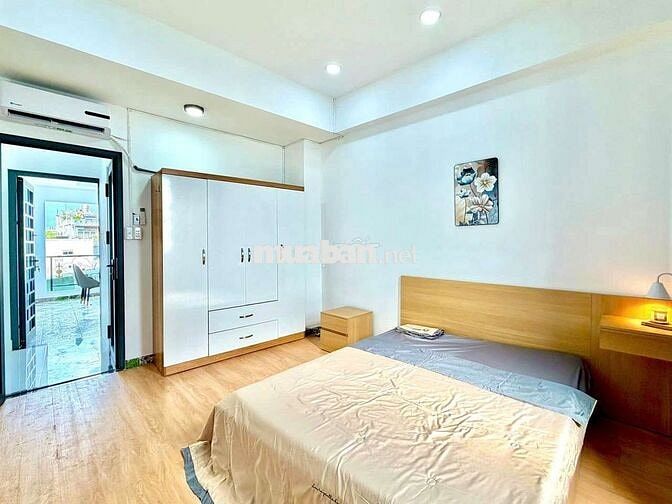 PENHOUSE 1PN 1BẾP, BAN CÔNG, FULL NỘI THẤT TẠI PHÚ NHUẬN TIỆN QUA Q1