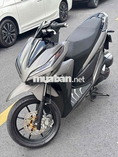 cần bán vario 150 2020