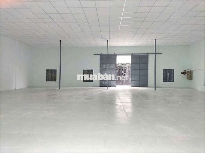 CHO THUÊ KHO 265M2 NGAY NGÃ TƯ AN SƯƠNG ĐƯỜNG TÀI NỀN GẠCH MEN