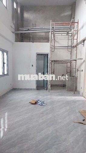 TÒA NHÀ 46 PHÒNG CHDV VƯỜN LÀI, CÓ MÁY LẠNH, KỆ BẾP