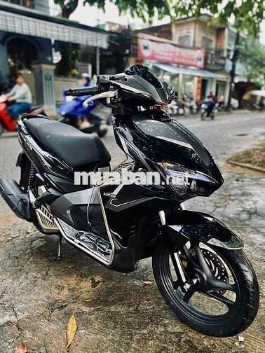 Bán Xe Air Blade Fi 2018. Còn mới cứng ,