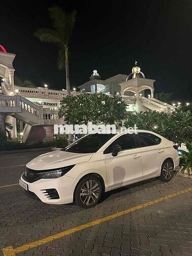 Honda City 2023 1.5 i-VTEC - 14500 Km