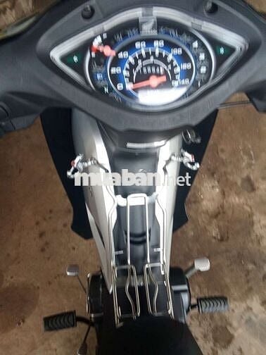 Way@110 mới cứng màu đen bạc ai cần alo....