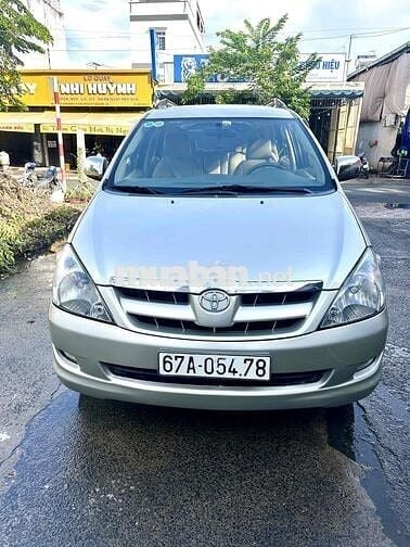 can ban gấp innova 208 cơp rin ko loi chinh chủ