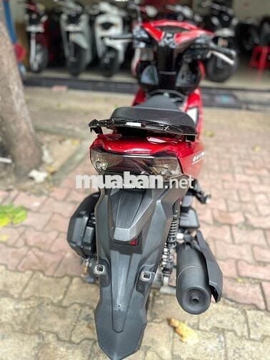 Xe máy Honda Air Blade 125 màu đỏ 2023