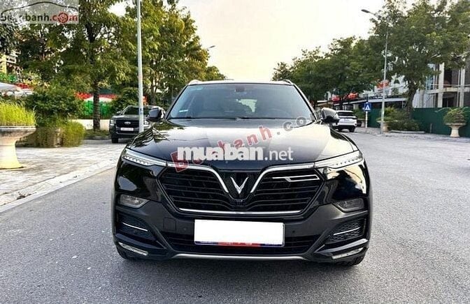 VinFast Lux SA 2.0 Premium 2.0 AT 2020 - 595 Triệu