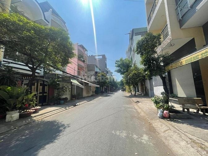 Bán nhà MT đường Số 2, Phường 13, DT 4 x 12m, 3 tấm, 7.6 tỷ (Tín Hưng)