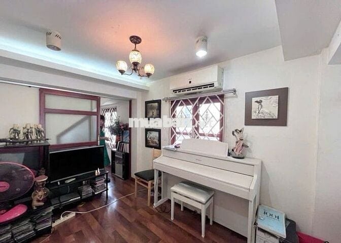 Cho thuê nhà 4pn Full nội thất Huỳnh Văn Bánh 4 làu giá 18 triệu