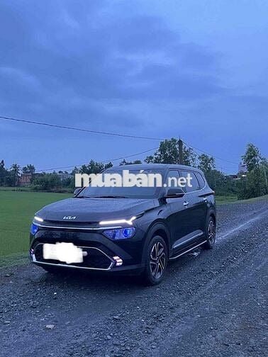 Kia Carens 2024 1.5G IVT - 45000 km