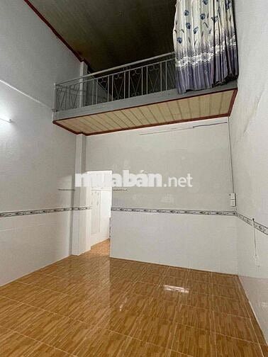 Nhà nguyên căn hxh Nguyễn Văn Lượng (Dt: 4x8m gác)  6tr