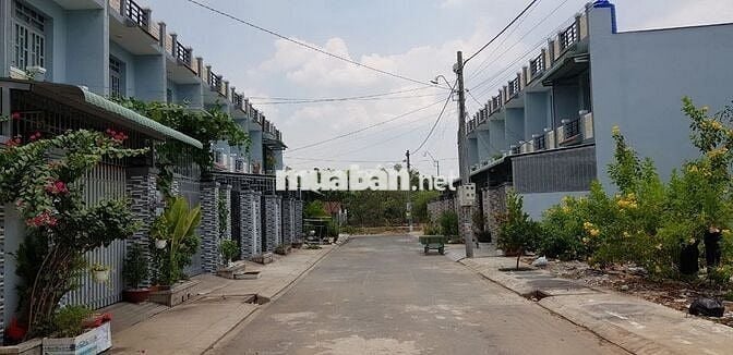 Bán nhà 1 trệt, 1 lầu, Ấp Xoài Đôi, Xã Long Trạch, Cần Đước, Long An.