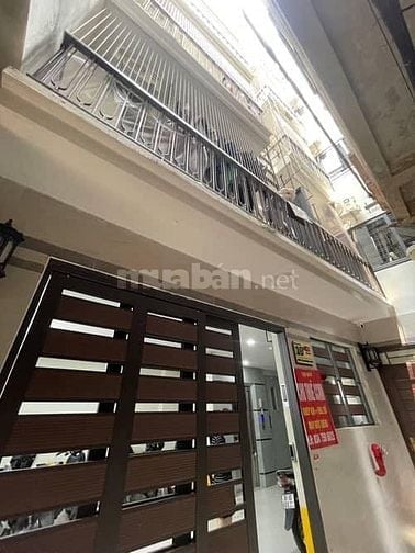 Bán nhà Hoàng Mai - Hoàng Văn Thụ, 82m, 6 tầng. Giá: 18.8 tỷ