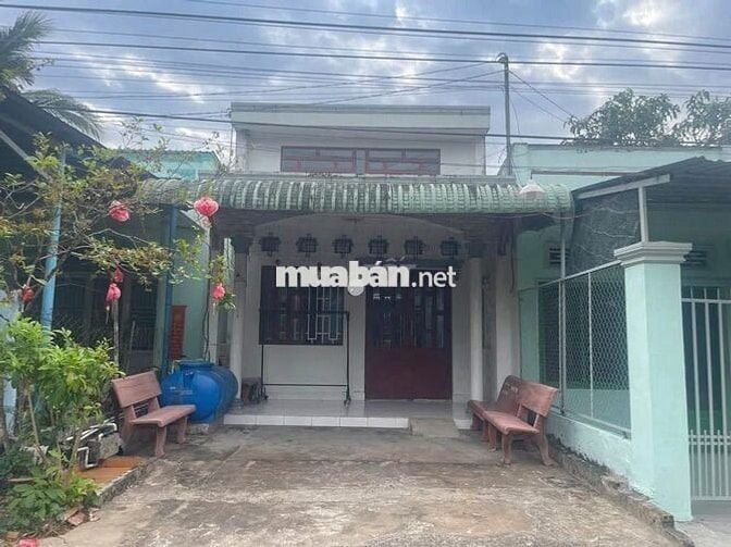 Cần bán gấp căn nhà cấp 4 ở Đ. Lê Thị Lơ , Hóc Môn 94m2 SHR giá 895tr