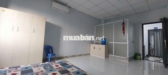PHÒNG FULL NỘI THẤT GẦN CVPM 1.2KM - CỬA SỔ TRỜI ĐÓN NẮNG